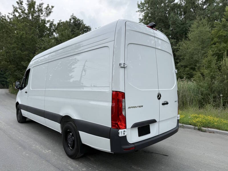 mercedes-benz sprinter cargo van 2025 W1Y4KCHY5ST213661 image mercedes-benz sprinter cargo van 2025 W1Y4KCHY5ST213661 image